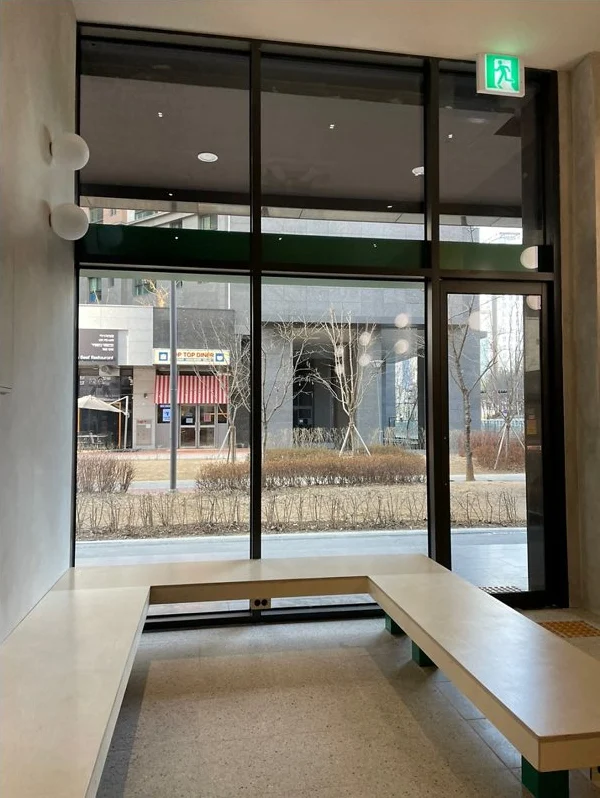 유리창 청소 후